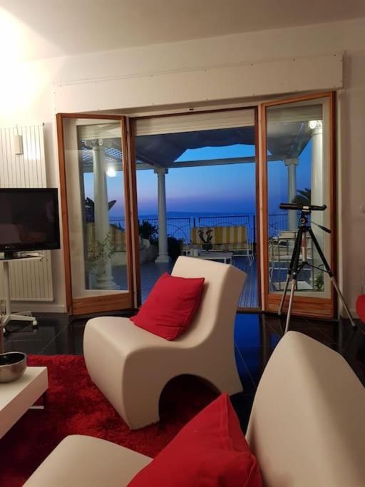 La Casa Di Giorgina Apartment Sorrento Luaran gambar